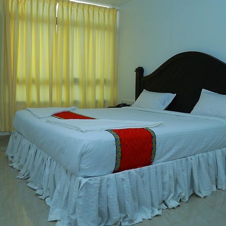 Hotel Aarya Bhavan Residency Malappuram Exterior foto