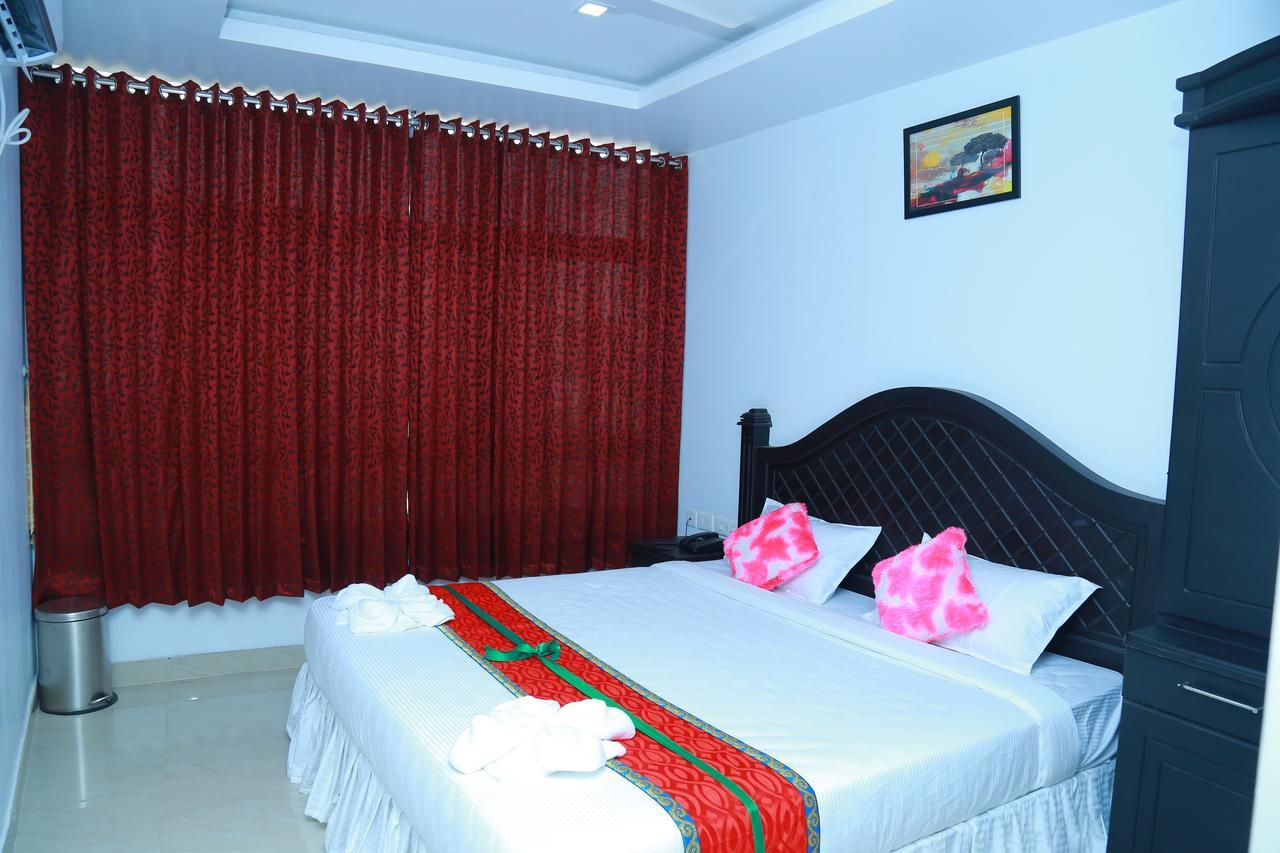 Hotel Aarya Bhavan Residency Malappuram Exterior foto