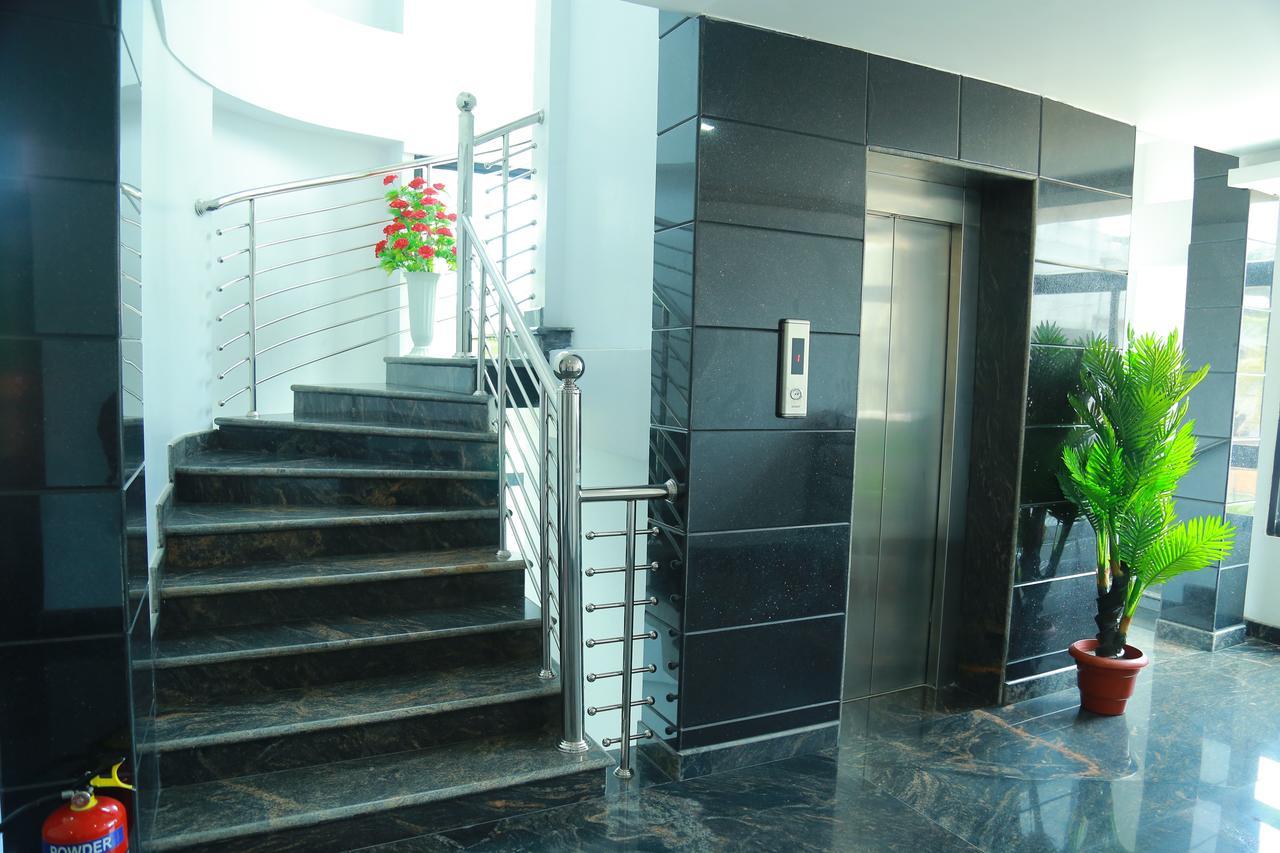 Hotel Aarya Bhavan Residency Malappuram Exterior foto